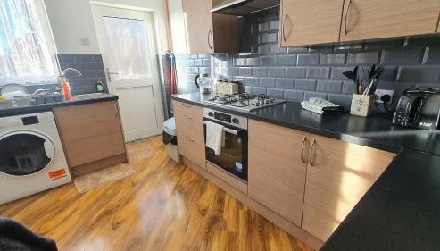 Harbour House - Entire Detached 4-BDR, Ensuite & Bath, Fast Speed Wi-Fi, Smart TV, Self Catering - Serving Contractors, Tourists, Santa Pod & Silverstone! - Foto 2