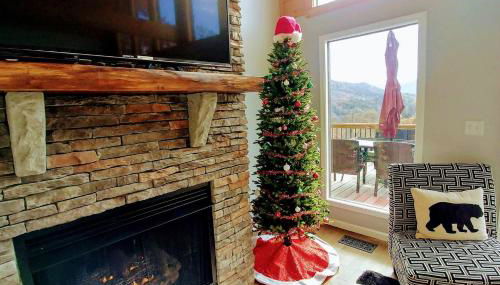 Peace of Heaven, Modern Chic Cabin, Majestic Mountain Views, Hot Tub, Fire Pit, Outdoor Games, Close to Town - Foto 2