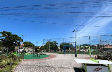 Duplex em Itaúna 4min da Praia que ocorre o WSL, 1min da pista de skate do LS, pracinha com parque infantil, quadra de futebol, tudo isso a 1 min da duplex, perto do comércio, wi-fi super rápido, monitoramento 24hrs - Foto 13