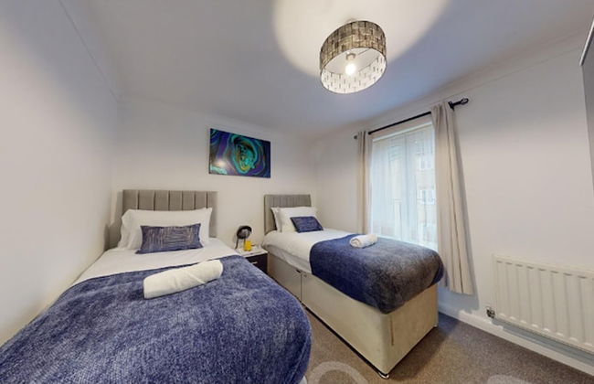 Romford Retreat - Modern 2BR Apartment - Photo 5
