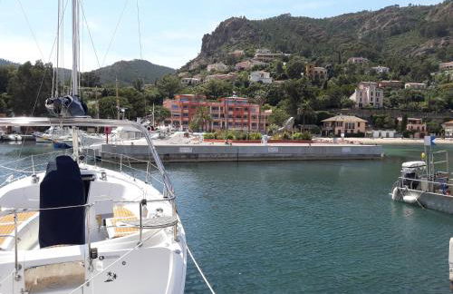 French Riviera 1 bedroom on the beach facing Cannes - Foto 1