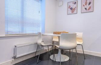 Cosy Modern 3-Bed Near Etihad, COOP Arena - AO arena and City Center - Foto 16