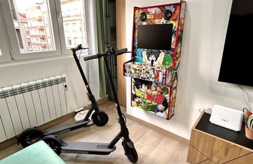 LUJO 10 pax Proyector, Maquina Arcade y Patinetes - Foto 27