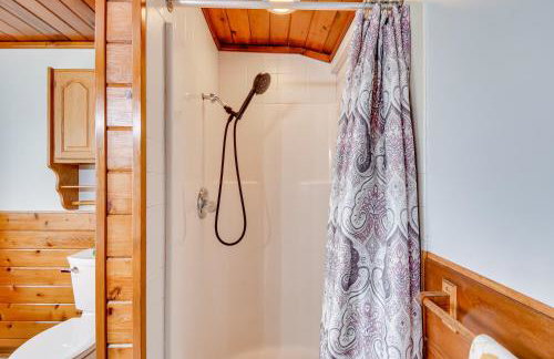 Fishing Pond and Spacious Yard Quiet Home in Sodus! - Foto 19