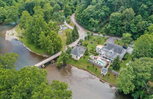 Jackson River Estate Main House Pool, Riverfront, sleeps 15 - Foto 42