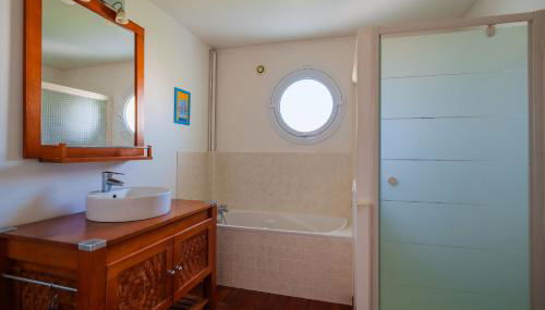 Les Flots - Wi-Fi, TV, Garages, Central - Foto 4