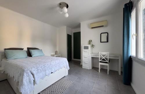 Chez Simone, maison calme et indépendante, piscine - Foto 14