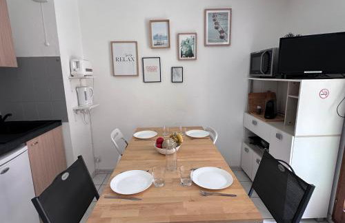 Studio 3 pers climatisé rénové, au calme, idéalement situé proche St Raphael-St Tropez, plage et commerces à pieds - Foto 45