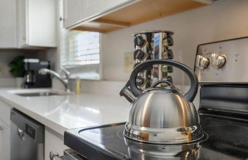 Downtown home! Walk to Bulls Stadium, DPAC & food - Foto 30