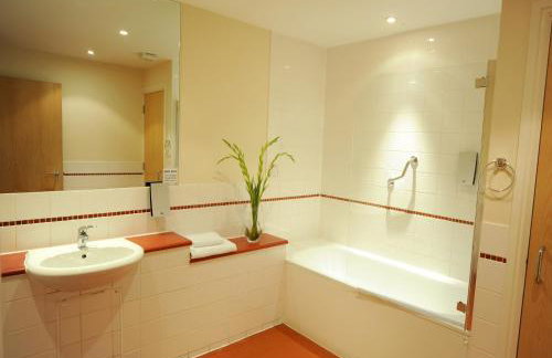 PREMIER SUITES Bristol Redcliffe - Foto 9