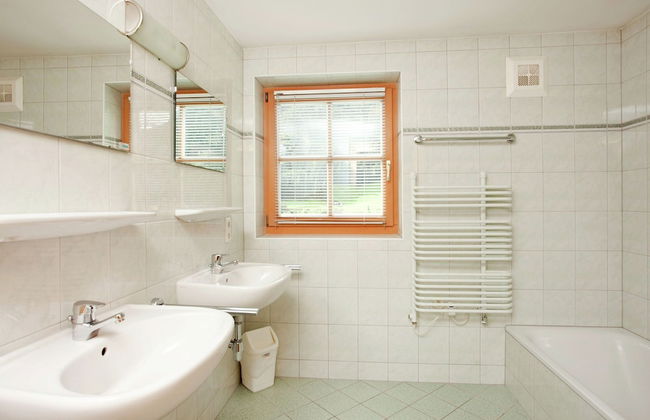 Chalet in Konigsleiten Near Ski Bus & Pool - Foto 12