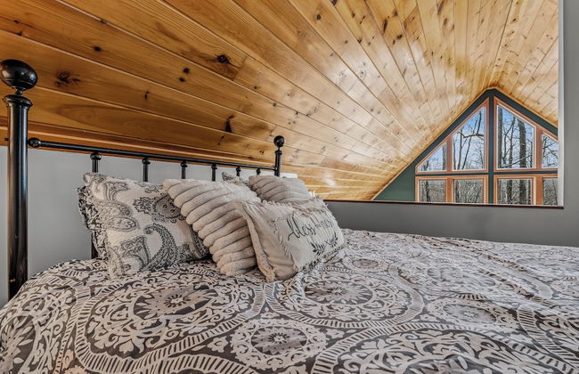 Sqyrls Nest - 3BR Retreat With a Hot Tub - Foto 14