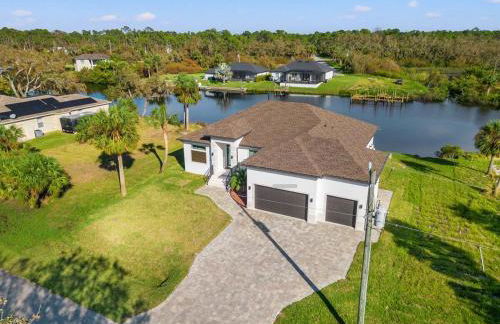 Modern Waterfront Bliss - Foto 7