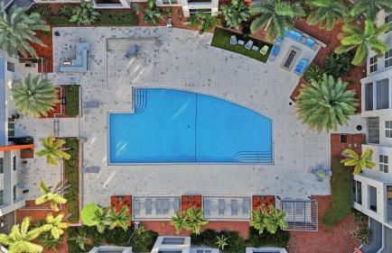 Stylish 2BR w Pool Pet-Friendly Unit #13 - Foto 38