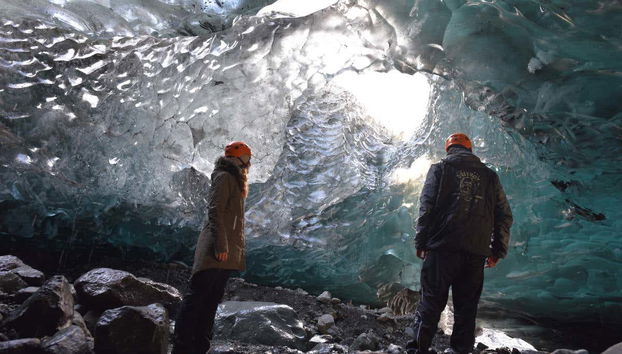 Vatnajökull Glacier Tour - Photo 2