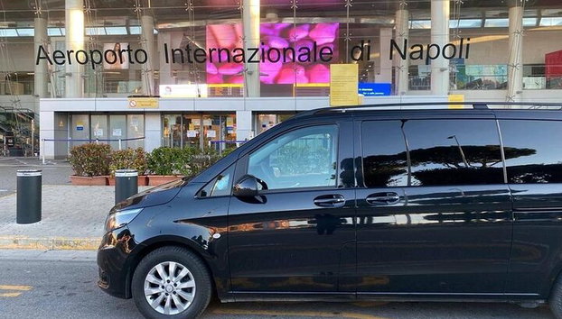 Transfer do aeroporto de Nápoles com minivan - Foto 2