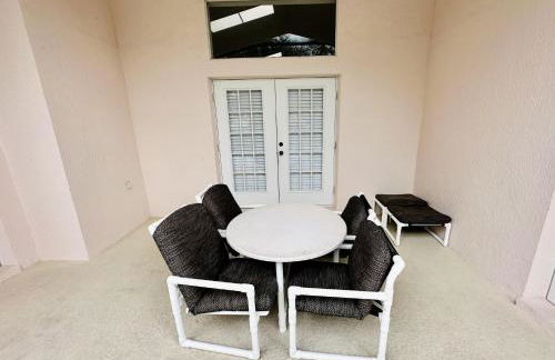 Spacious, Open Layout And Pool Relaxation! - Foto 39