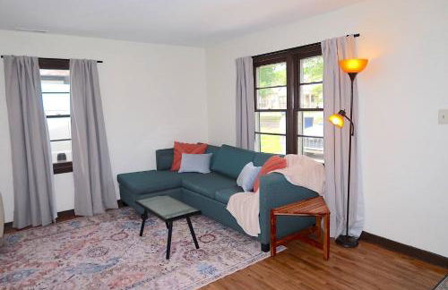 DT Location W Washer and Dryer. Fully Renovated. - Foto 19