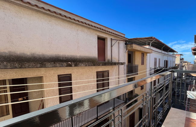 2 bedroom House in Partinico - Photo 23