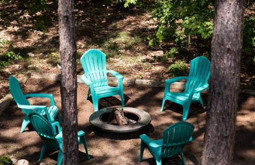 New Beautifully Updated Home with Gameroom! - Foto 75