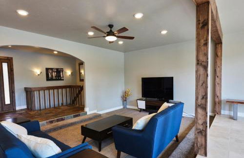 Amazing Views, Amazing Modern Broadmoor Home - Foto 25