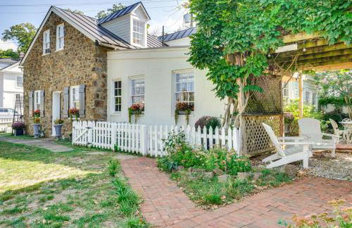 Cottage with Furnished Patio and Garden Dtwn Leesburg - Foto 26