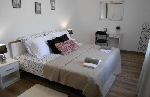 The Golden Well - Foto 36