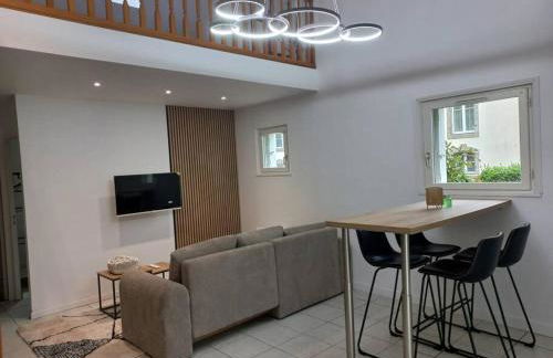 jolie maison au château - Photo 6