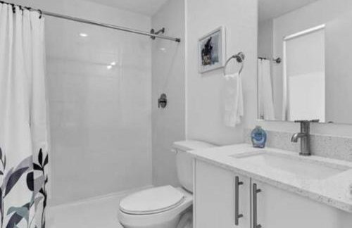 25893 Sw 144 CT · 3 Bed 2.5 Bath Townhome Rooftop 1 Parking Spot - Foto 16