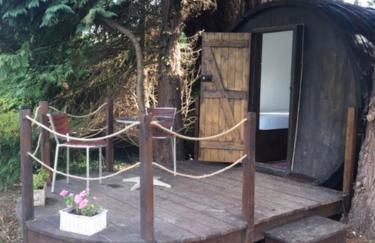 Charming 2-Bed Cabin in Domfront-en-Poiraie - Foto 10