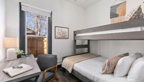 Old Town Retreat with Hot Tub - Steps from CSU! - Foto 3