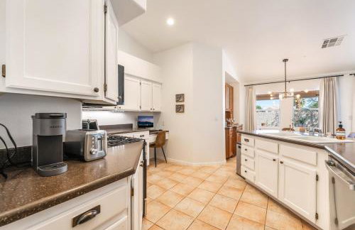 Luxury Vegas Escape,Pool, Playroom & Mtn Views - Foto 31