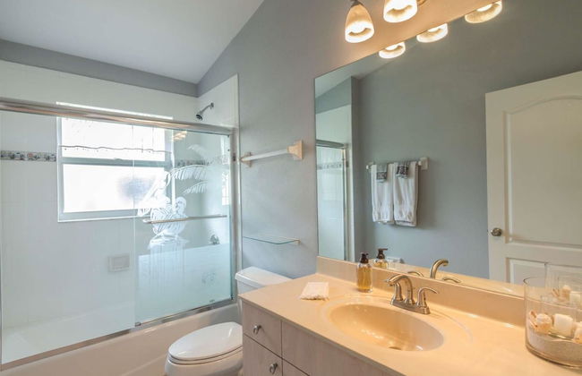 SW Cape Coral Vacation Home - Photo 17