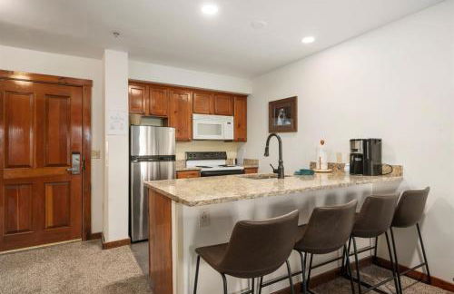 RF219 Hot tub,Heated garage and Parking - Foto 13