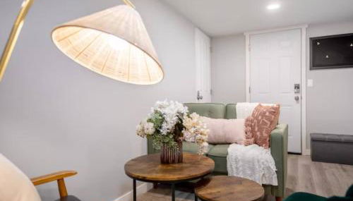 Modern Cozy Bright 2BR Lower Unit w private entry - Foto 4