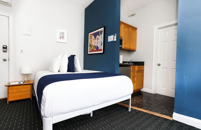 Maverick Suites at 400 Columbus Ave - Foto 32