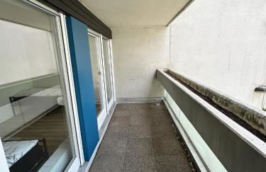 Beautiful and cosy apartment in central location with 2 balconies - Foto 9