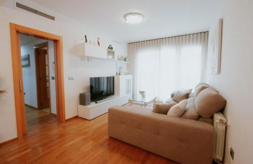 Family & Friends Apartment with Pool - Foto 5