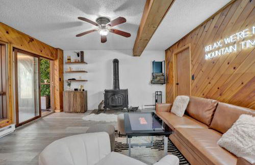 Pocono Blue with Paddleboards, Spa, Indoor Jacuzzi, GameRoom, Lake, EV - Foto 32