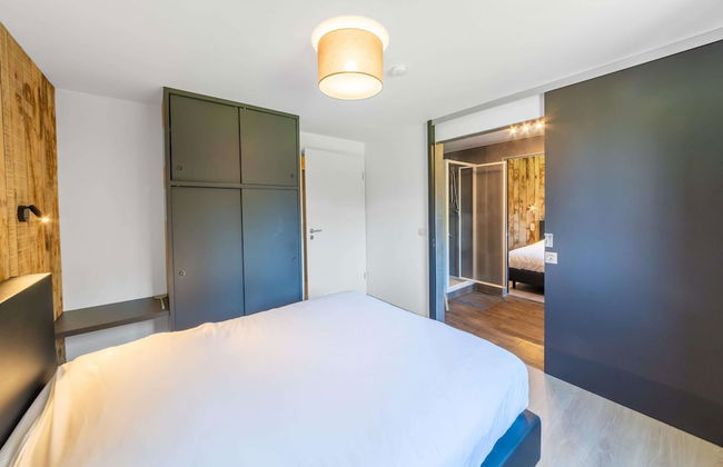 Lush Chalet Near Lake of Butgenbach - Photo 7