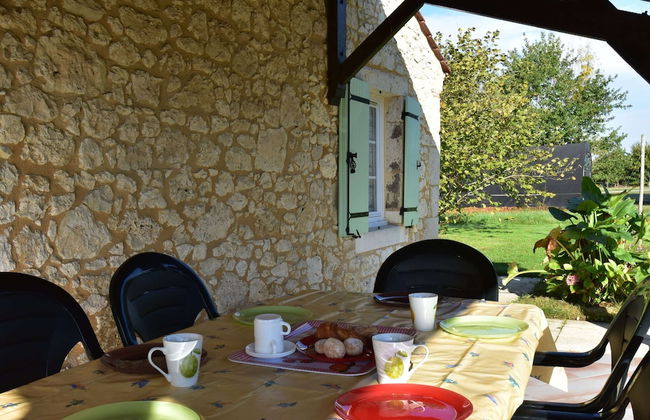 Spacious Holiday Home in Saint-nexans With Terrace - Foto 35