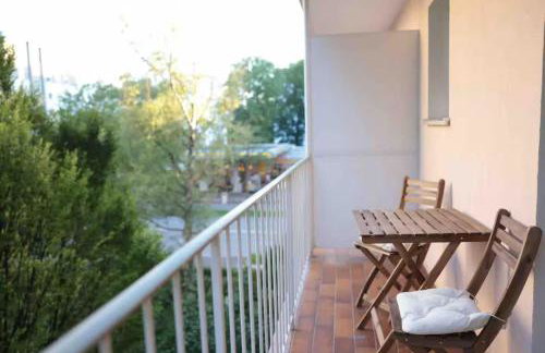 Bahnhofsnahe 9 Zimmer 200QM PS5 für Familien & Firmen - Foto 7