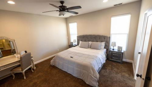 Desert Ranch - Photo 5, wardrobe