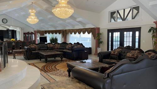 Specious 6000 sf privat gated villa with View - Foto 1