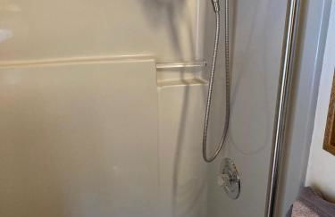 Montana Mountain Glamping: Charming Log Cabin with a Private Hot Tub in Darby - Foto 4