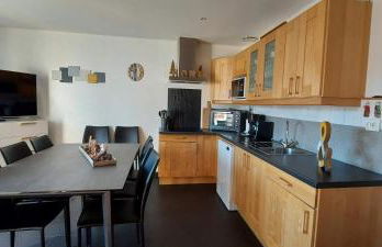 Résidence Campredon - Décoration typique - 25m2 de Terrasse aménagée plein sud avec vue panoramique - Internet - Jardin - Parking - Navette - Linge et Ménage en options payantes - Foto 6