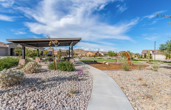 Charming Home in the Desert - Photo 44