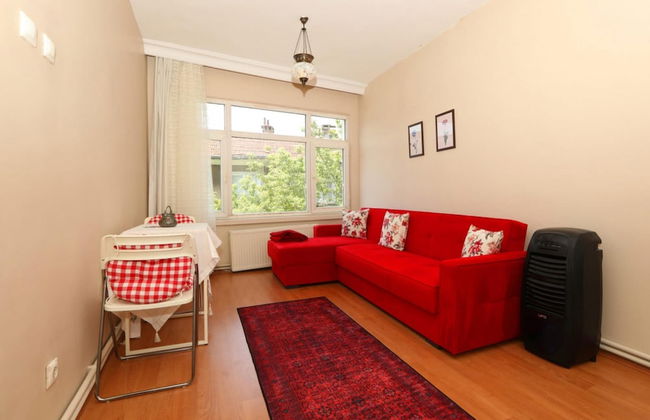 Flat With Two Living Rooms and Balcony in Uskudar - Foto 2