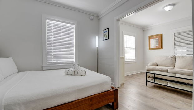 Coconut Palm by Brightwild Island Home w Pool - Foto 2, Habitación