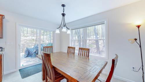 Backwoods Getaway - Photo 4